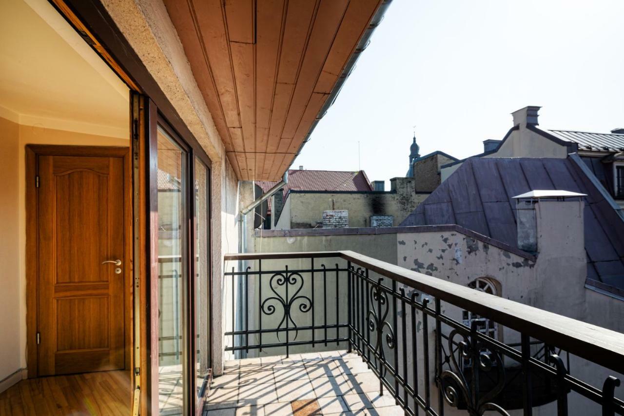 Old Riga Aldaru Street 2 Level Apartment With Terrace ภายนอก รูปภาพ