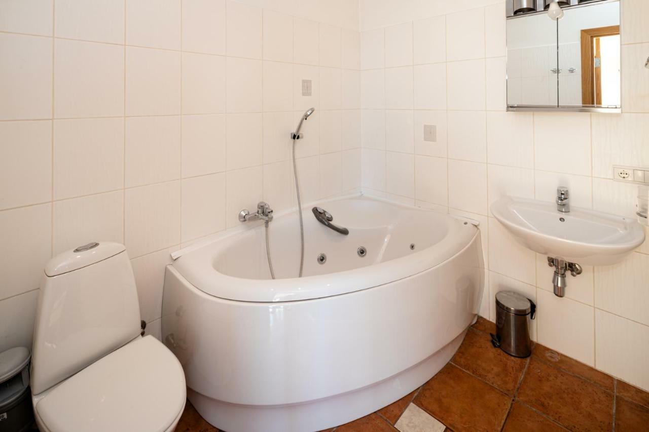 Old Riga Aldaru Street 2 Level Apartment With Terrace ภายนอก รูปภาพ