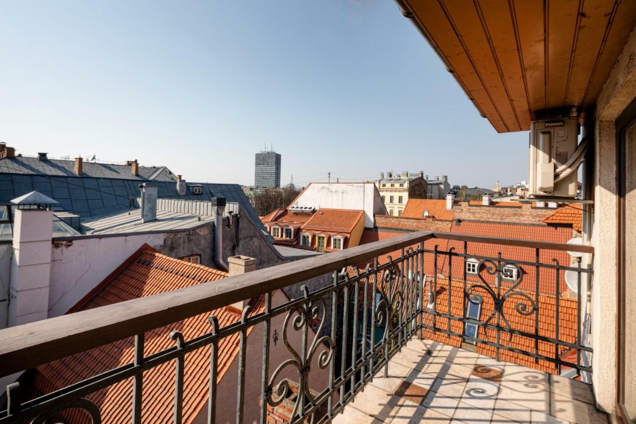 Old Riga Aldaru Street 2 Level Apartment With Terrace ภายนอก รูปภาพ