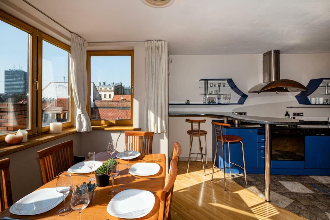 Old Riga Aldaru Street 2 Level Apartment With Terrace ภายนอก รูปภาพ