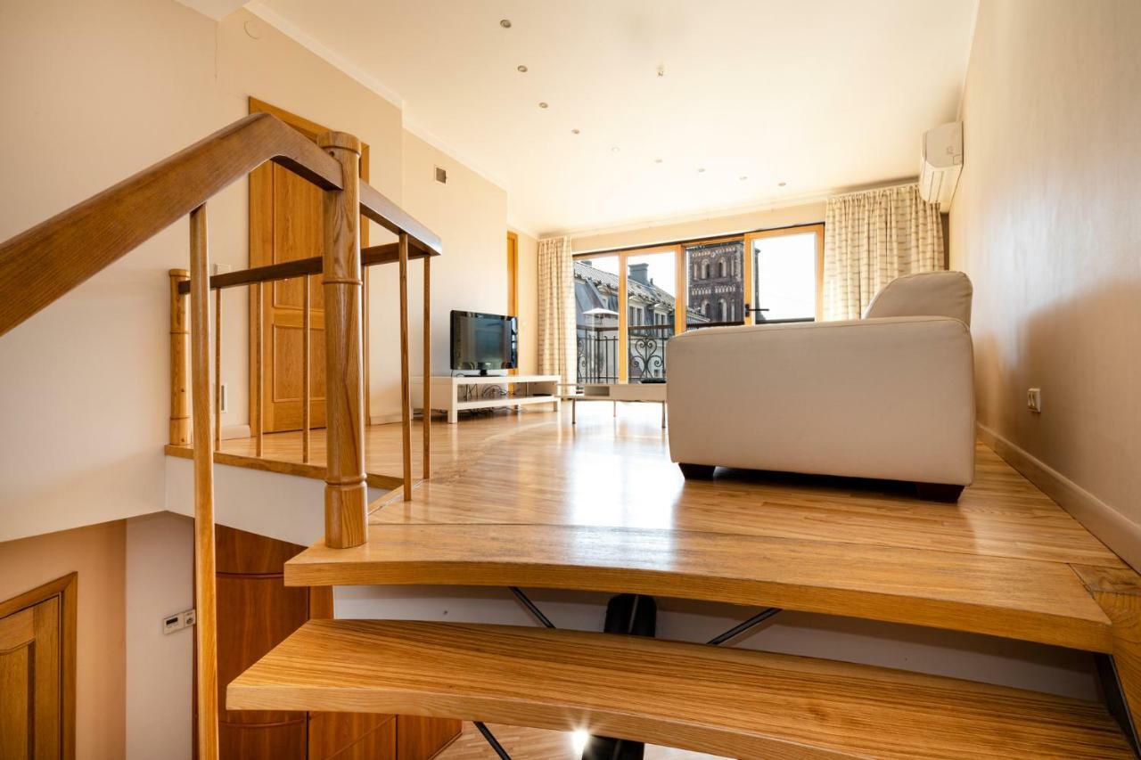 Old Riga Aldaru Street 2 Level Apartment With Terrace ภายนอก รูปภาพ